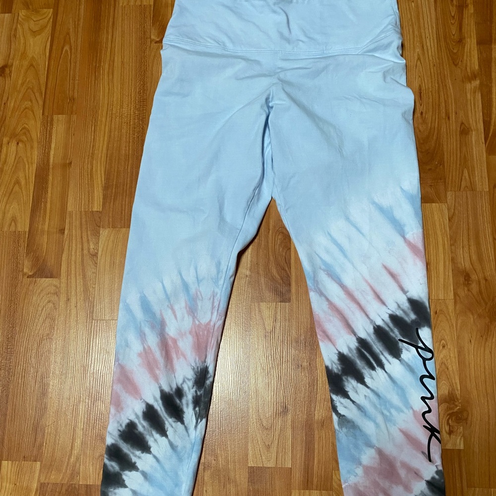 Pink Victoria’s Secret Xlarge Leggings NWT $45 - Picture 1 of 3